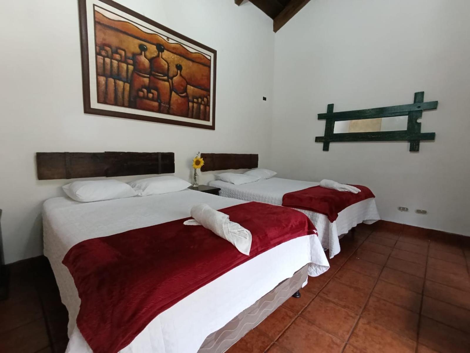Hotel Donde Lico Antigua Exterior foto